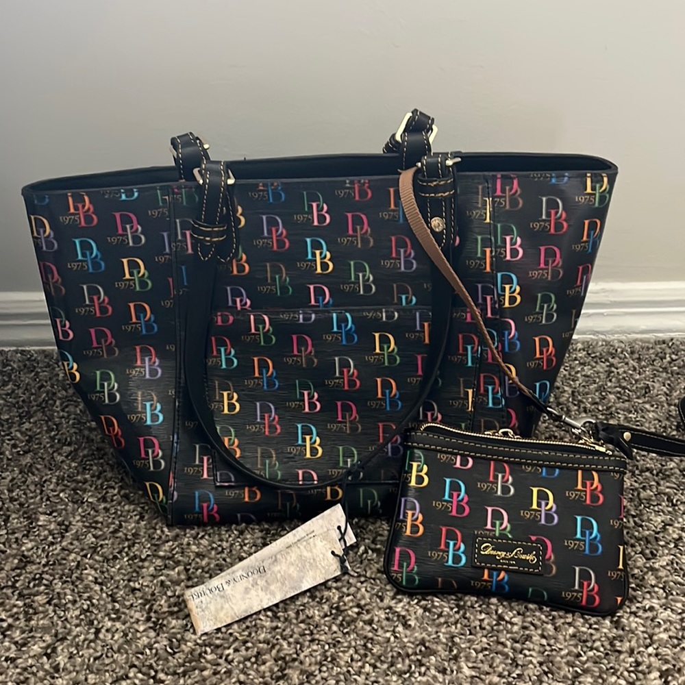 Dooney and Bourke Medium Tote and Wristlet